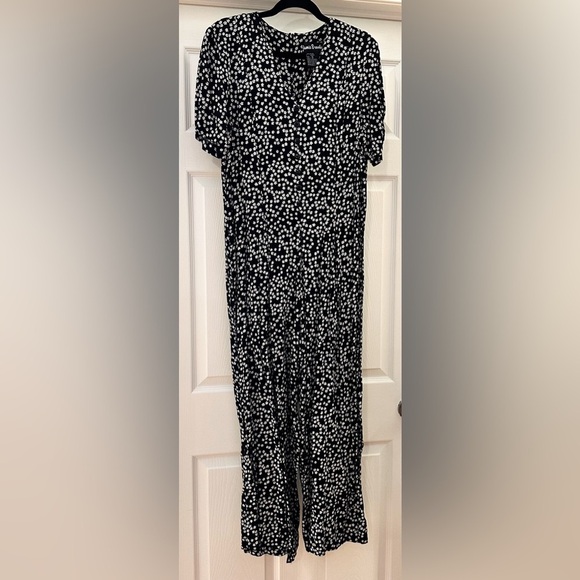 Jamie Brooke Vintage Black Floral Wide Leg Jumpsuit black white sz Medium - Picture 1 of 6